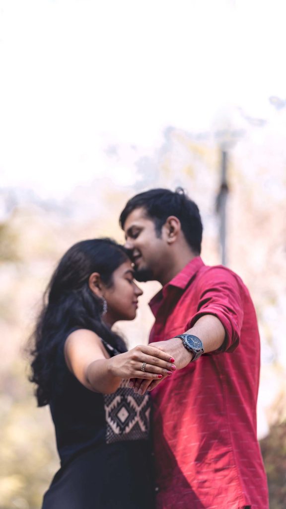 An adorable Forehead Kissing Pose for your Pre-wedding photoshoot