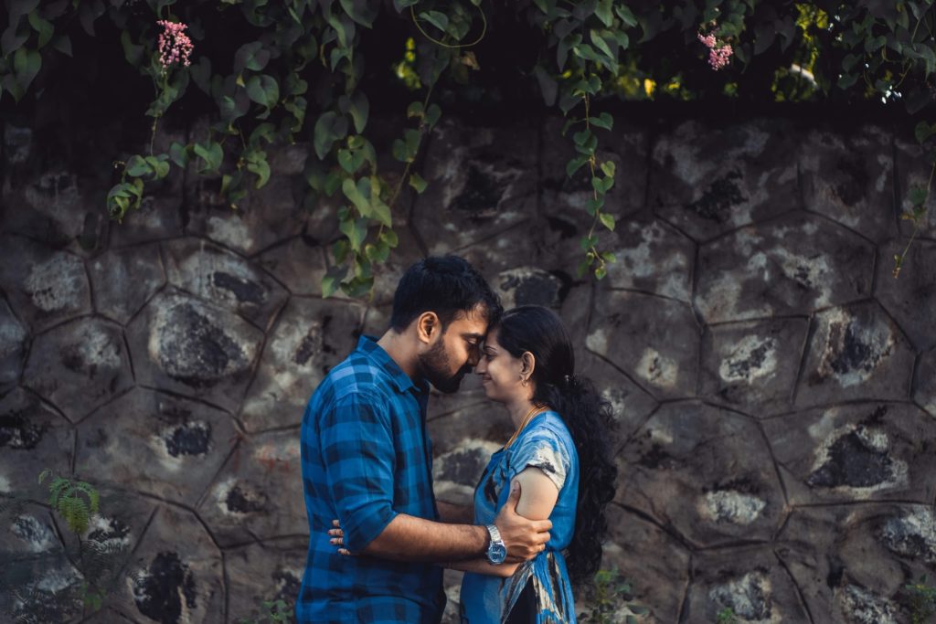 The Cute-head bump pose for your pre-wedding photoshoot