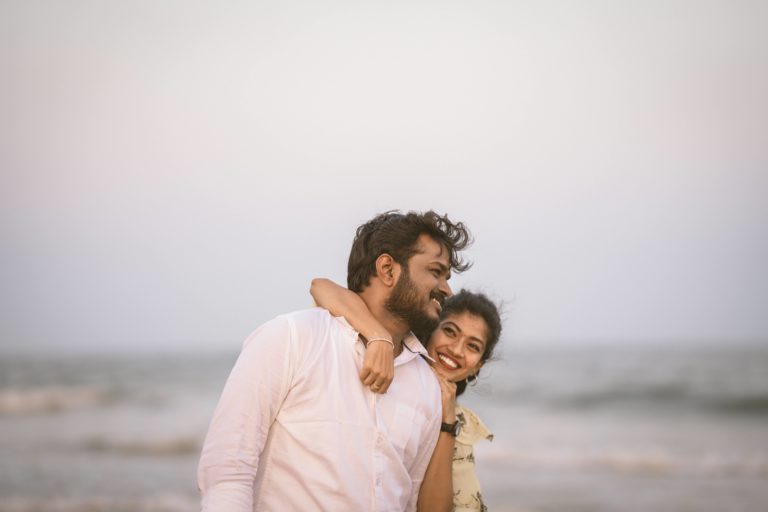 Discover the 7 best outdoor photoshoot Locations in Chennai for your pre-wedding or post-wedding photoshoot